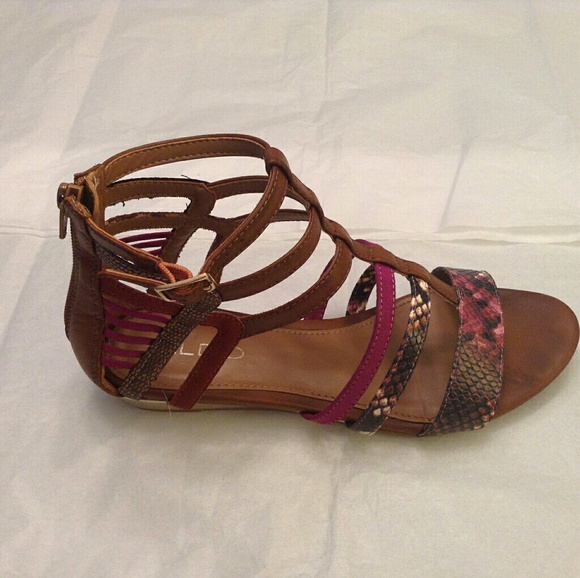 👋Closet closing soon!Aldo Sandals - Picture 2 of 4