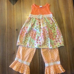 Girls size 6. 📷picture day perfect!