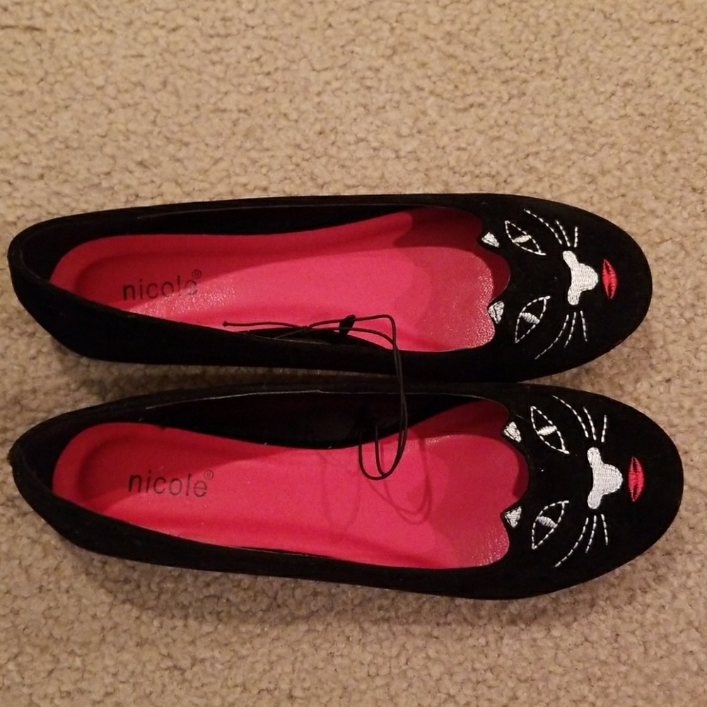 Nicole cat flats