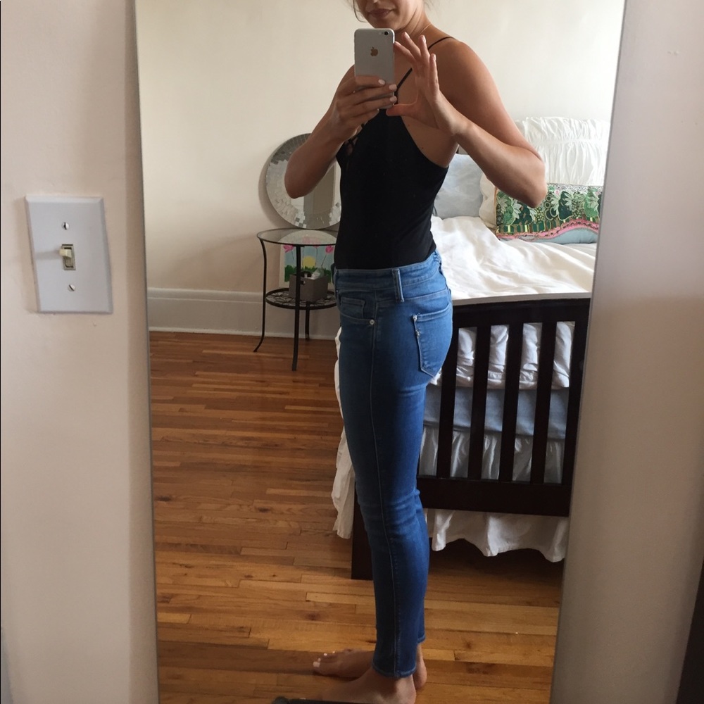 Genetic low rise jean