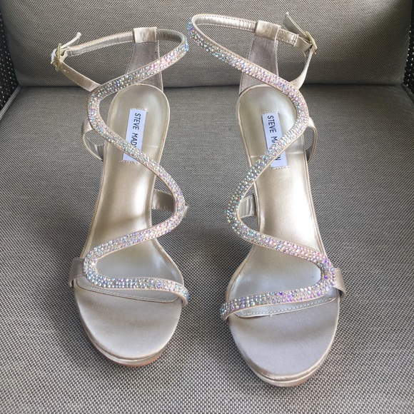 Steve Madden Heels with iridescent jems - Picture 1 of 5