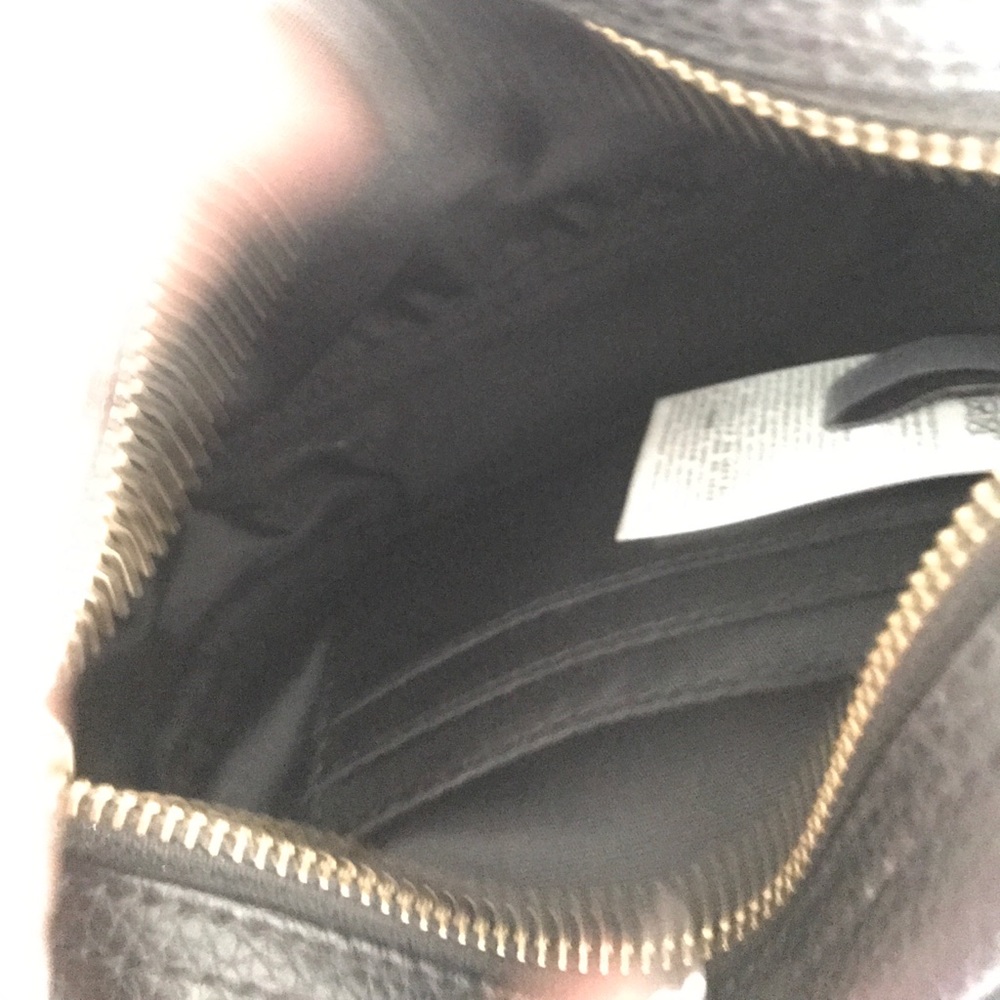 🛍 Black Crossbody Tassle Bag - Picture 3 of 4