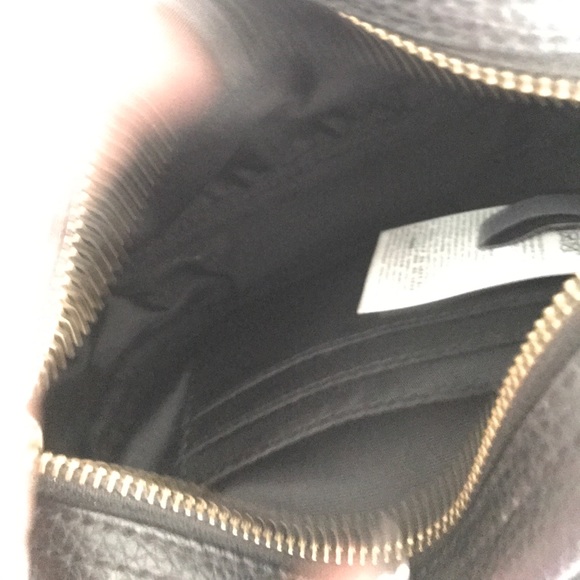 🛍 Black Crossbody Tassle Bag - Picture 3 of 4