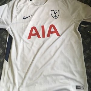 Tottenham Hotspurs soccer jersey