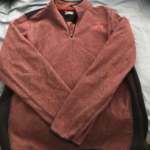 Men's Under Armor Maroon Pullover. Size Large