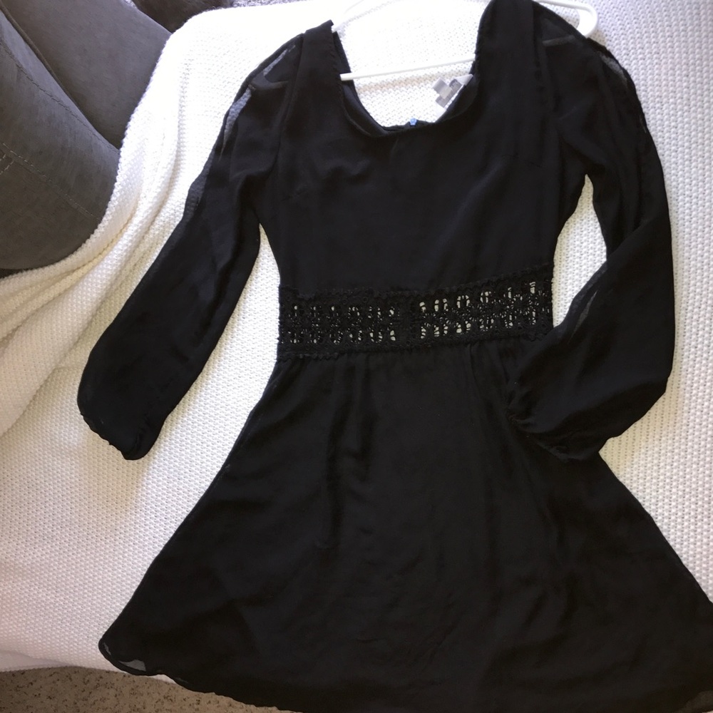 🌸Host Pick🌸 Black Dress With Crochet Cutouts