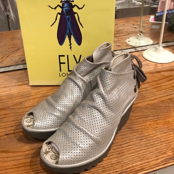 fly london brand