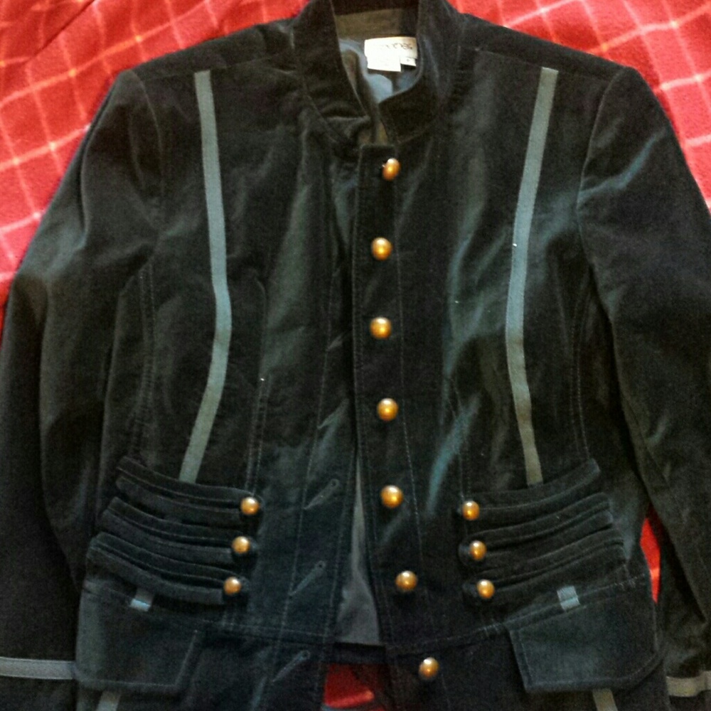 Super cute velvet vintagey military jacket