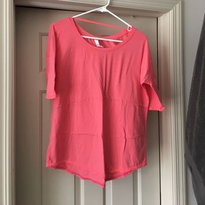 Under Armour three quarter length shirt.