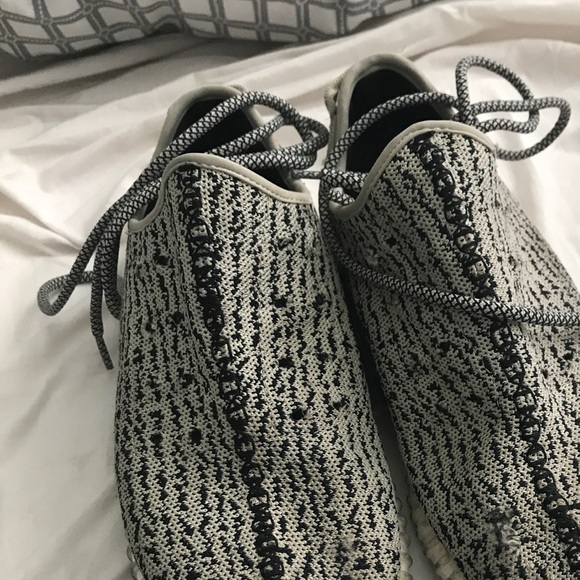 Dove Yeezys - Picture 4 of 5