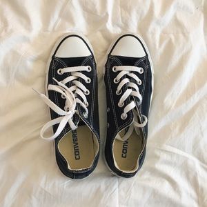 CONVERSE ALL STARS: women's size 6