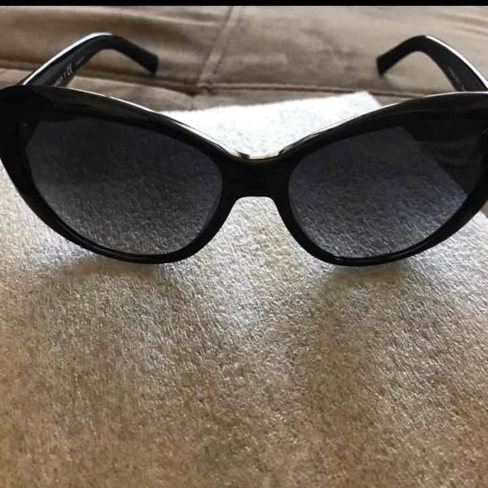 Tory burch sunglasses