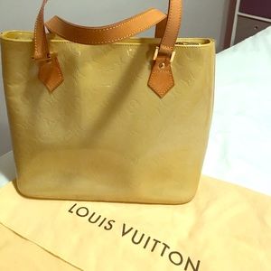 Authentic louis vitton Houston yellow Vernis