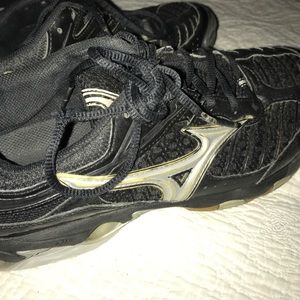 Mizuno Black Volleyball Shoes