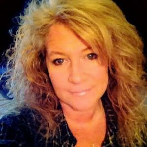 Meet your Posher, Alison