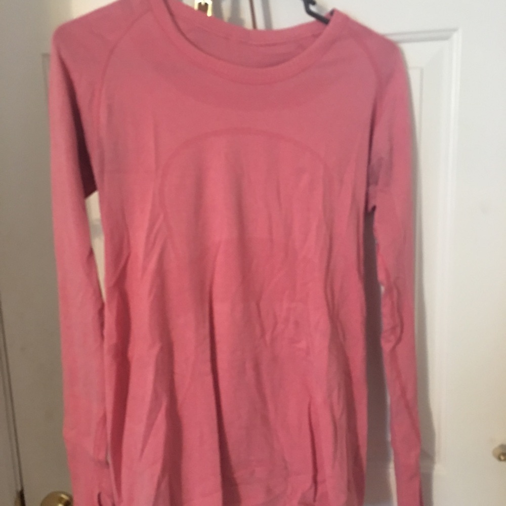 Pink lululemon long sleeve shirt