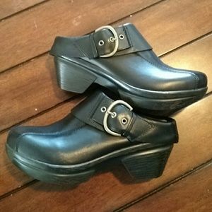 Perfect Black Clogs