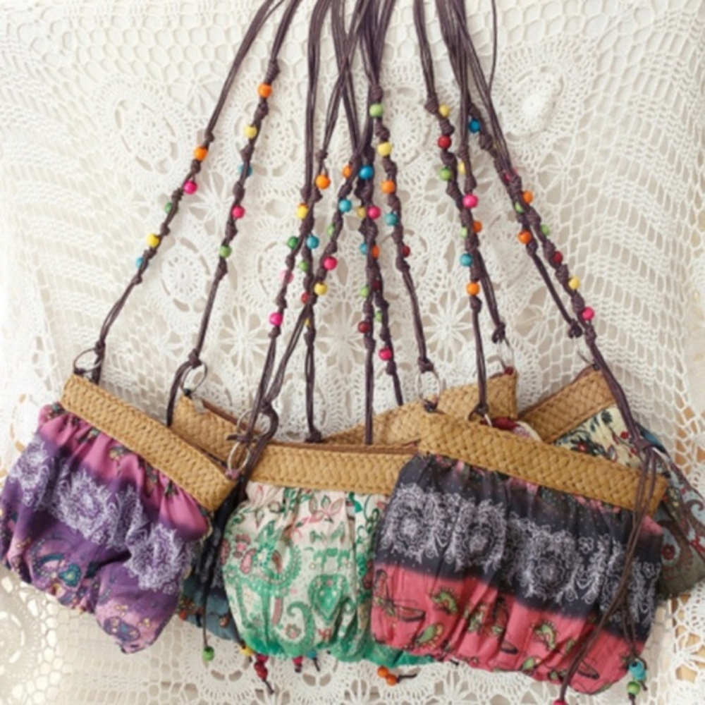 NWT Floral Crossbody/ Messenger Straw Weave Boho
