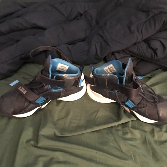 LeBron Soldiers - Picture 3 of 4