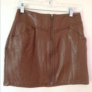 Brown faux leather skirt 🔥