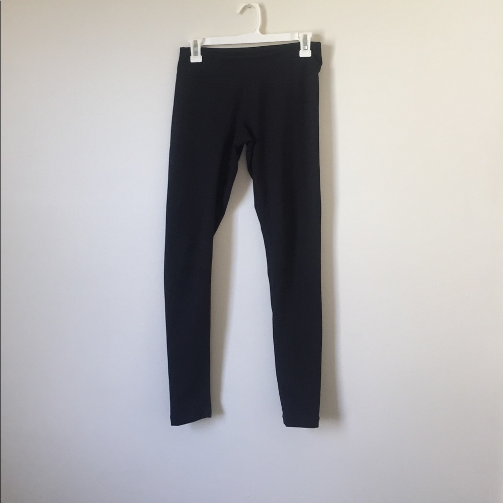 Black leggings