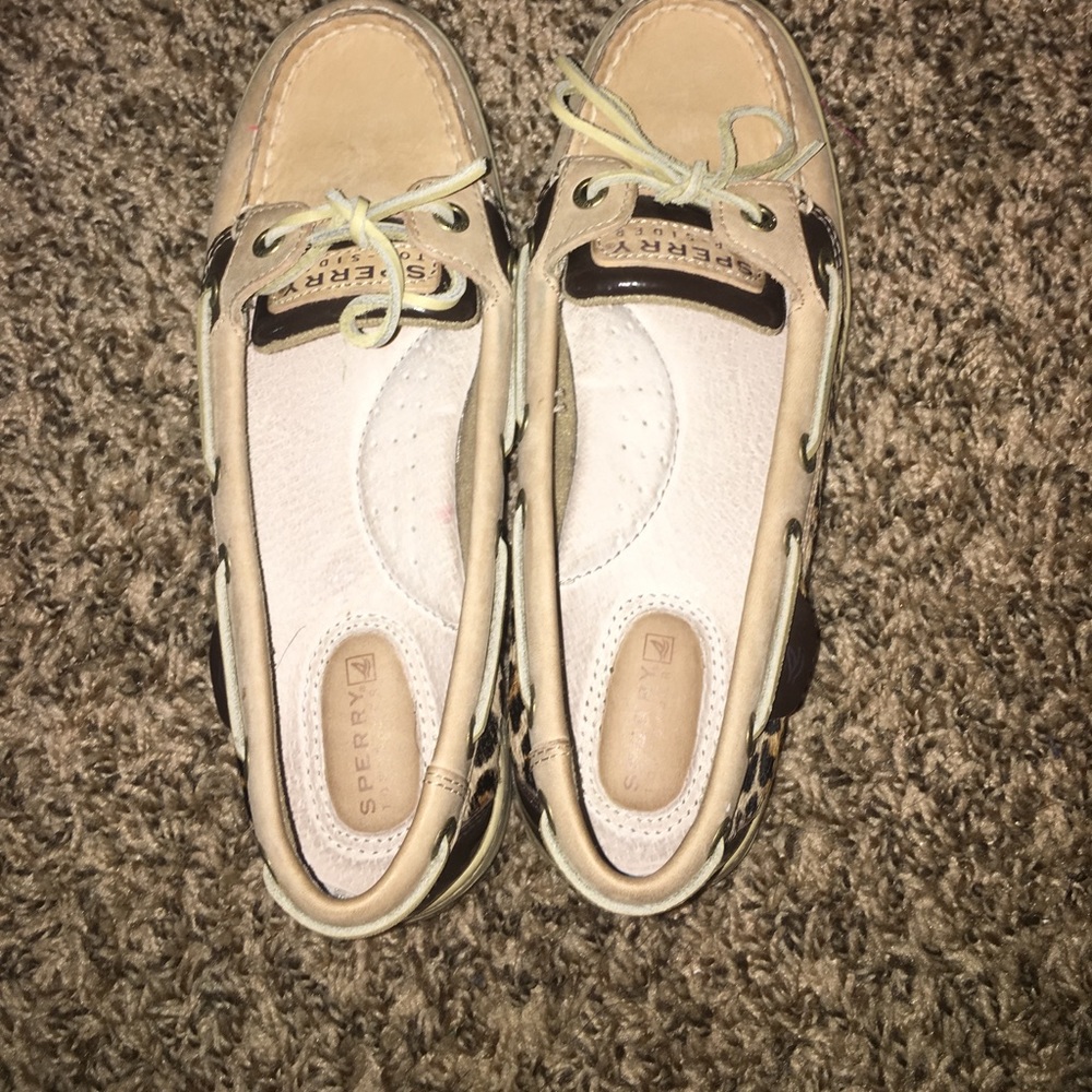 Perfect condition sperrys 7 M