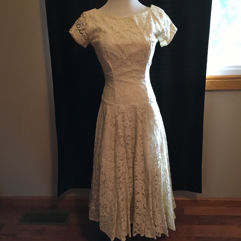 vintage 50s wedding dress
