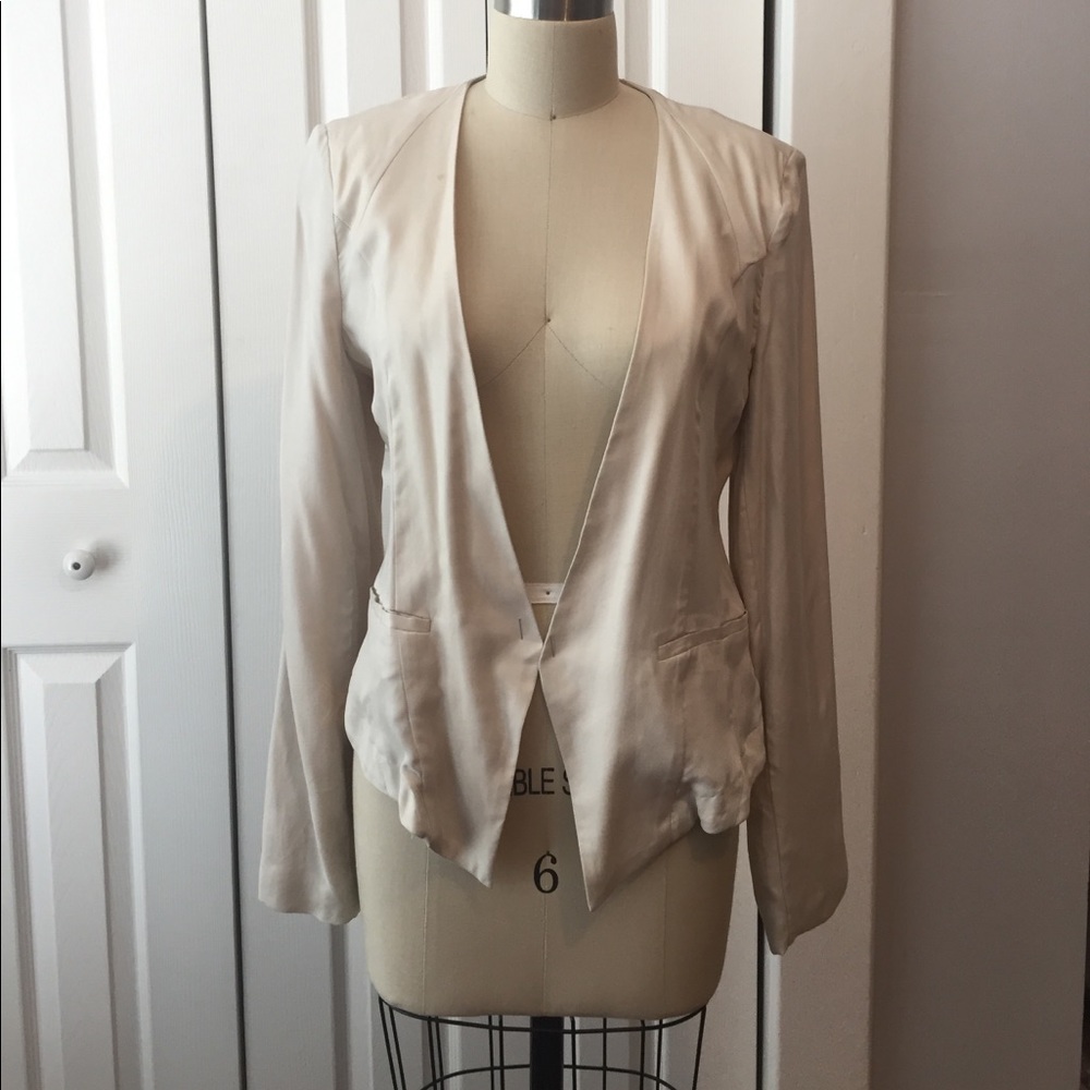 Cream blazer by S.Y.L.K. Size medium