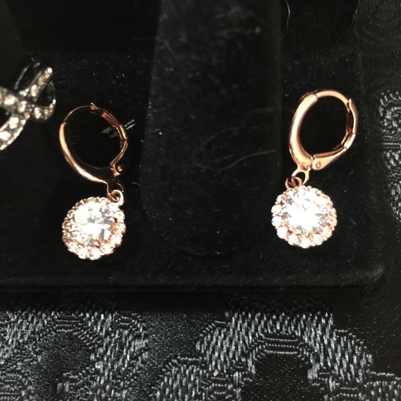 Size 6 rings - Picture 5 of 7