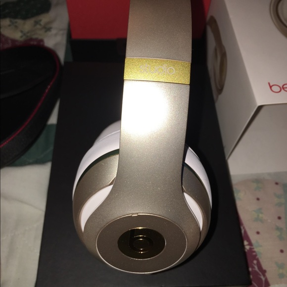 Beats Studio Wireless 2.0 - Picture 6 of 7