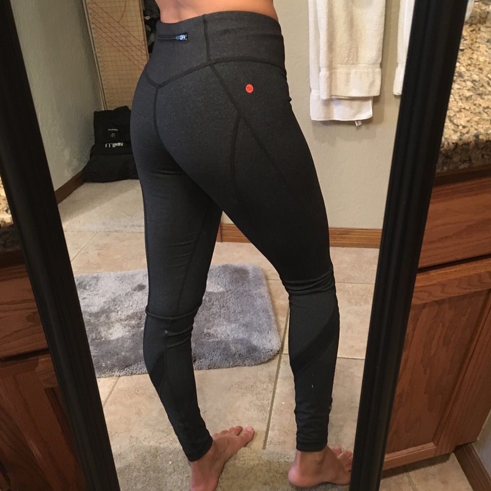 VMMA Charcoal Grey Leggings NWOT