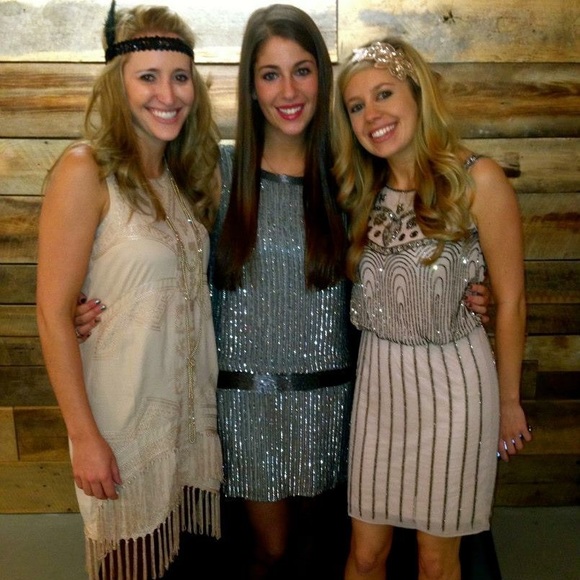 💃 Cache Beaded Flapper Dress--Like New! 💃 - Picture 2 of 3