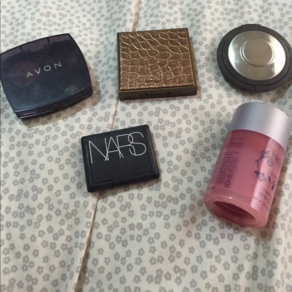 High end makeup samples