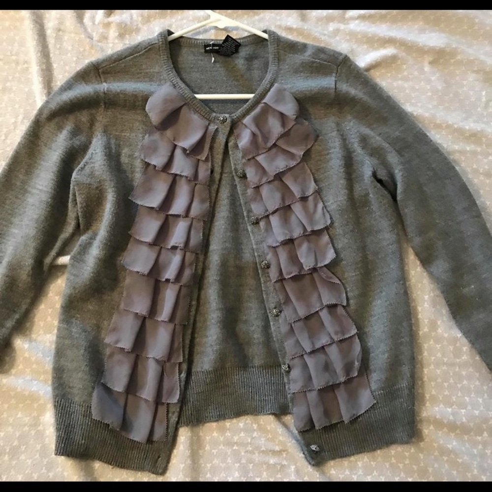 H&m ruffle sweater
