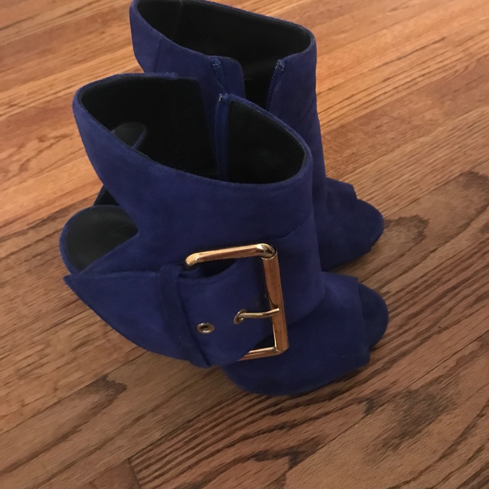Giuseppe Zanotti peep toe booties