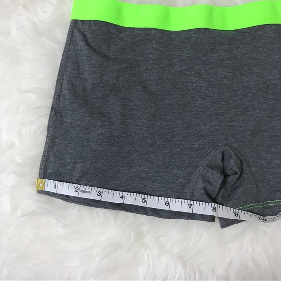 NWOT Performance Wicking Sporty Sport Shorts - Picture 4 of 5