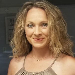 Meet your Posher, Carrie