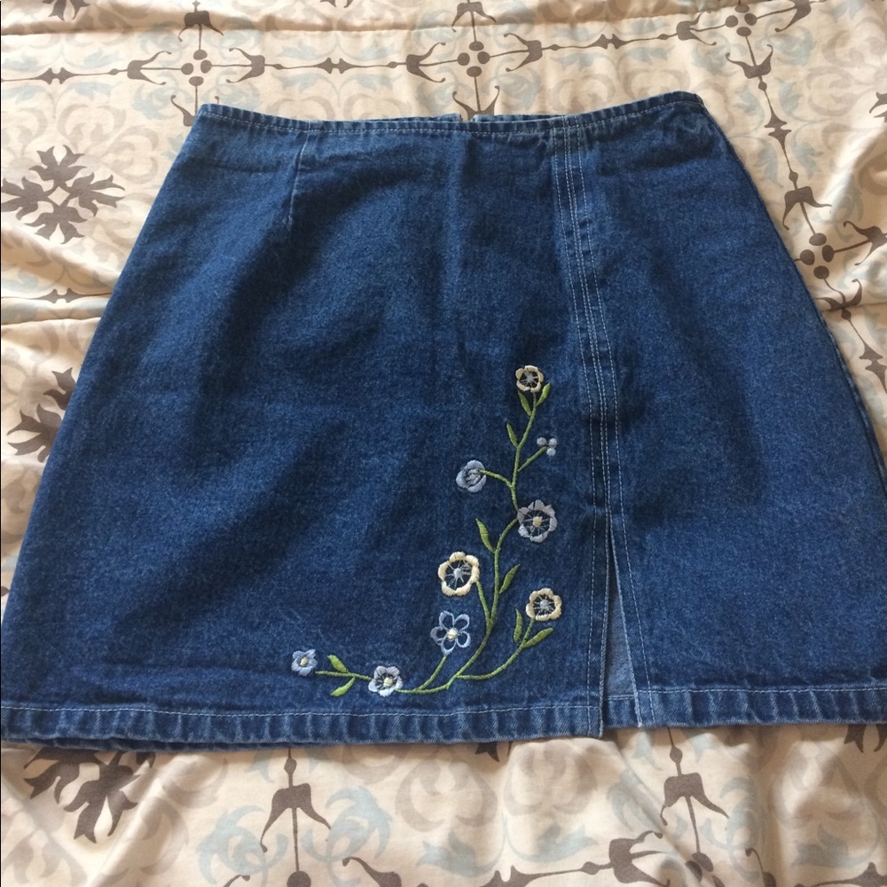 Vintage embroidered denim skirt