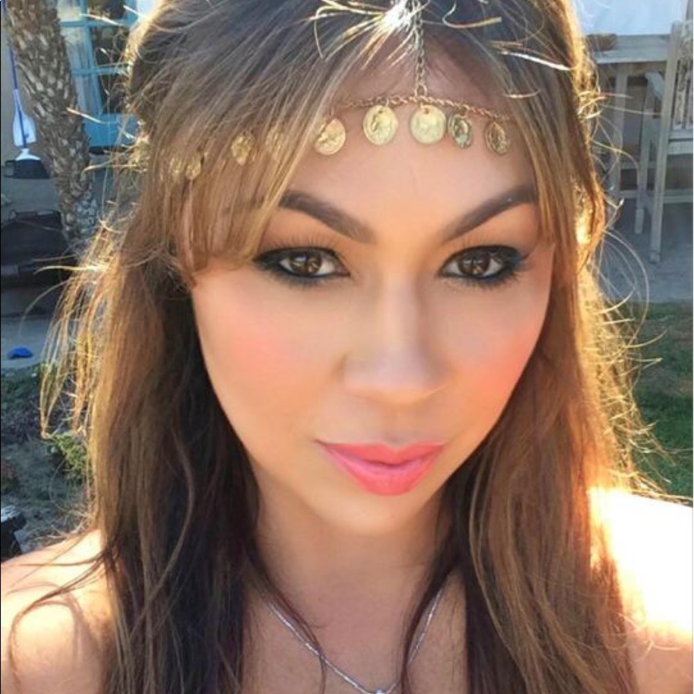 Meet your Posher, Lidia