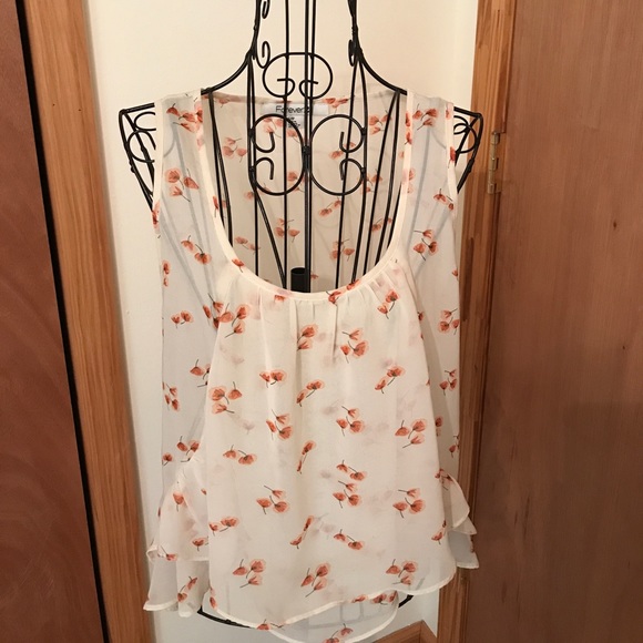 Forever 21 Tops - Gorgeous Forever 21 bouse😍❤️