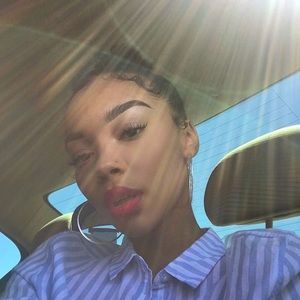 Meet your Posher, Krystal