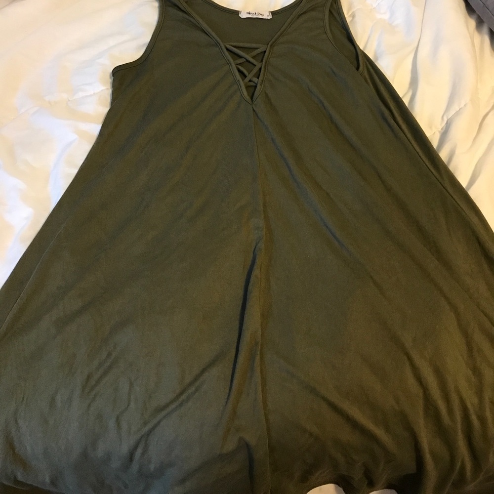 Military green sleeveless dress