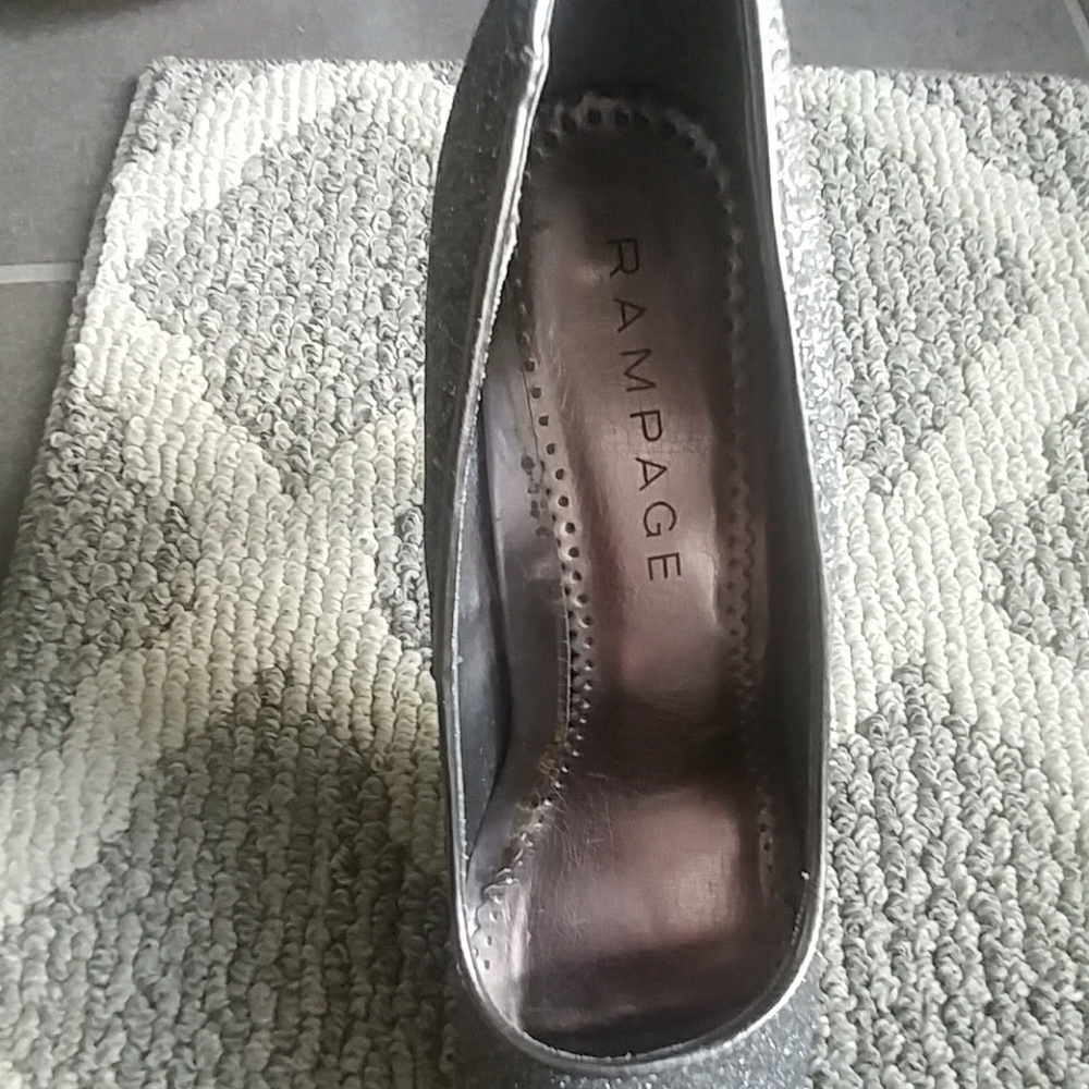 Shoes - Picture 3 of 5