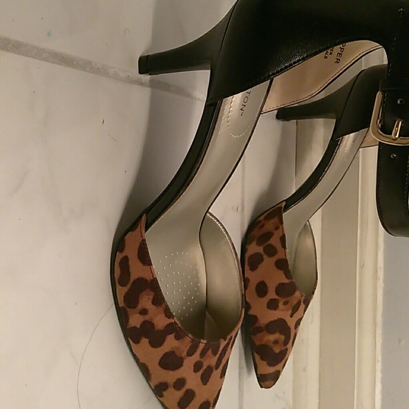 Heels - Picture 3 of 3