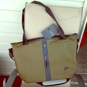 Brand new! Nike laptop/weekender bag. Olive green.