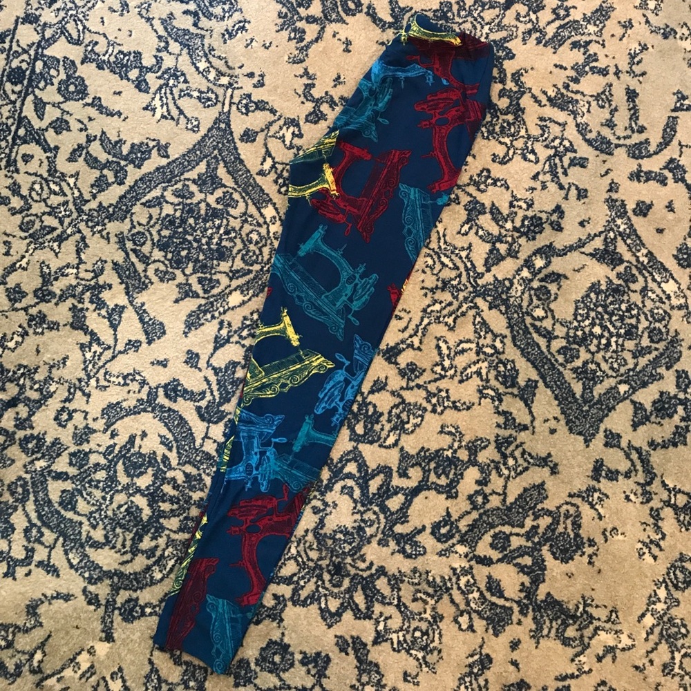 OS LuLaRoe leggings! Never worn!