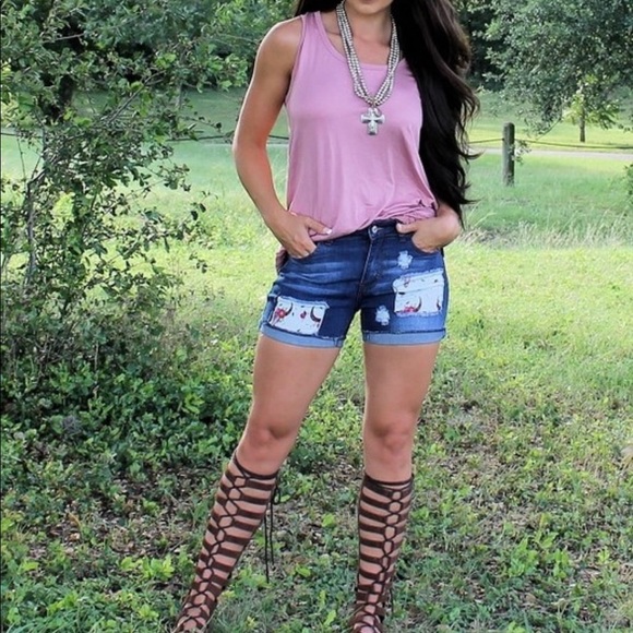 << Steer Head Skull Boho Country Shorts >> - Picture 5 of 5