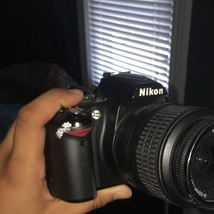 Nikon D3000