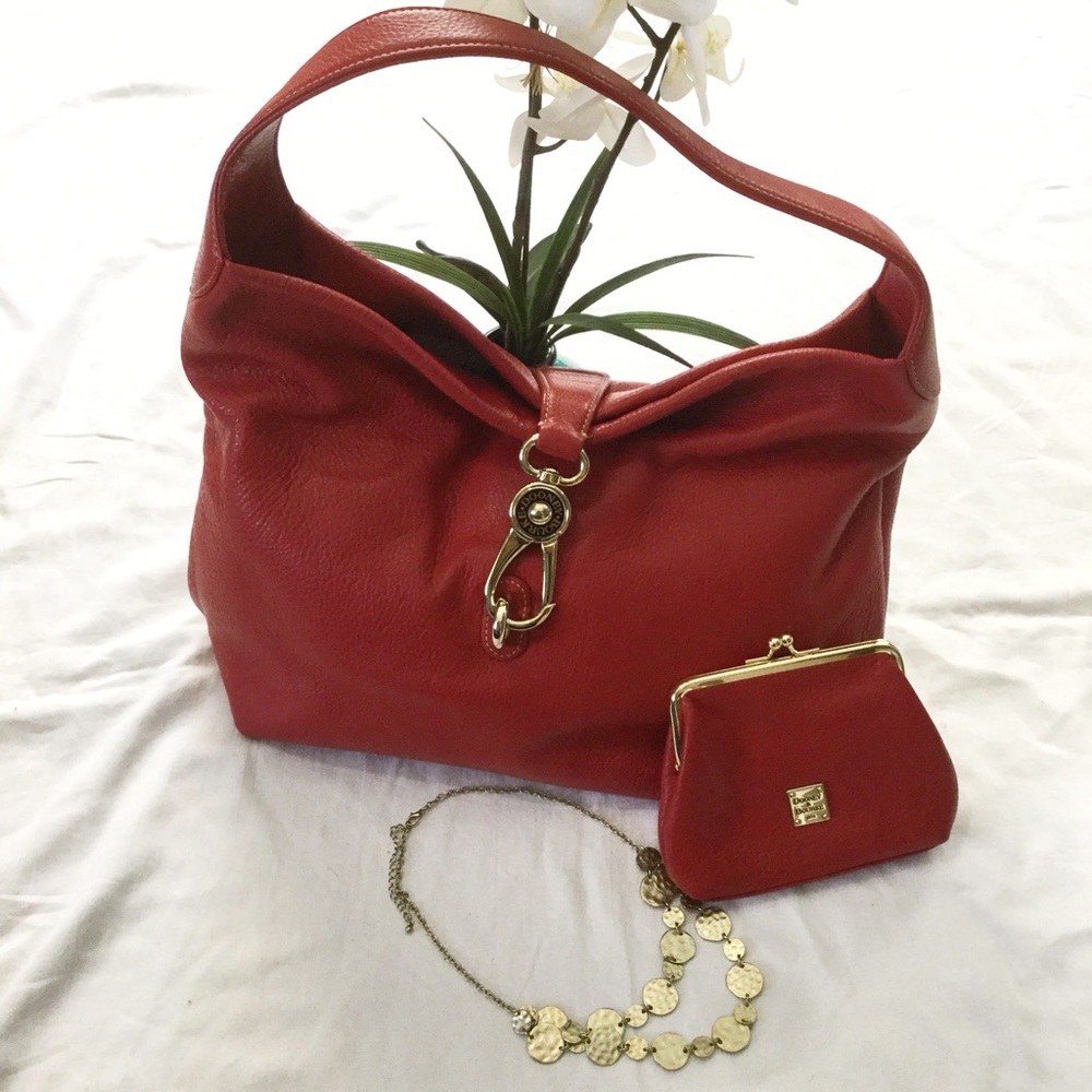 Dooney & Bourke Shoulder Bag ❤️