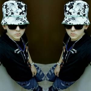 Meet your Posher, Wilfredo